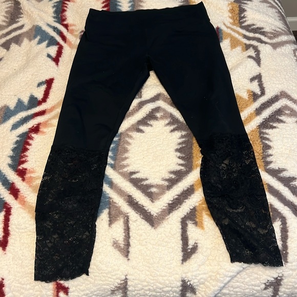 Fabletics size large worn once lace leggings - Picture 1 of 4